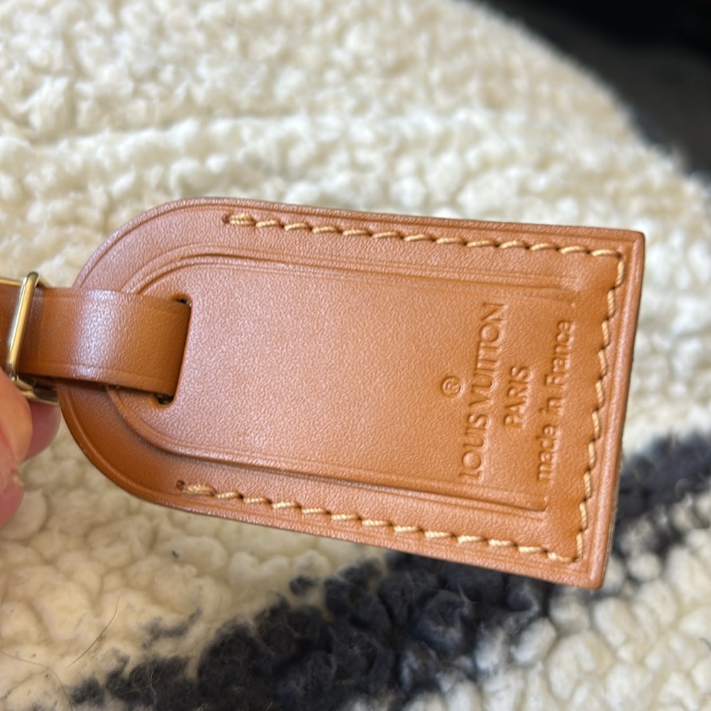 Louis Vuitton Brown Tag - Picture 11 of 11